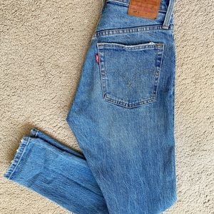 LEVI’S 501 Slim Fit Jeans